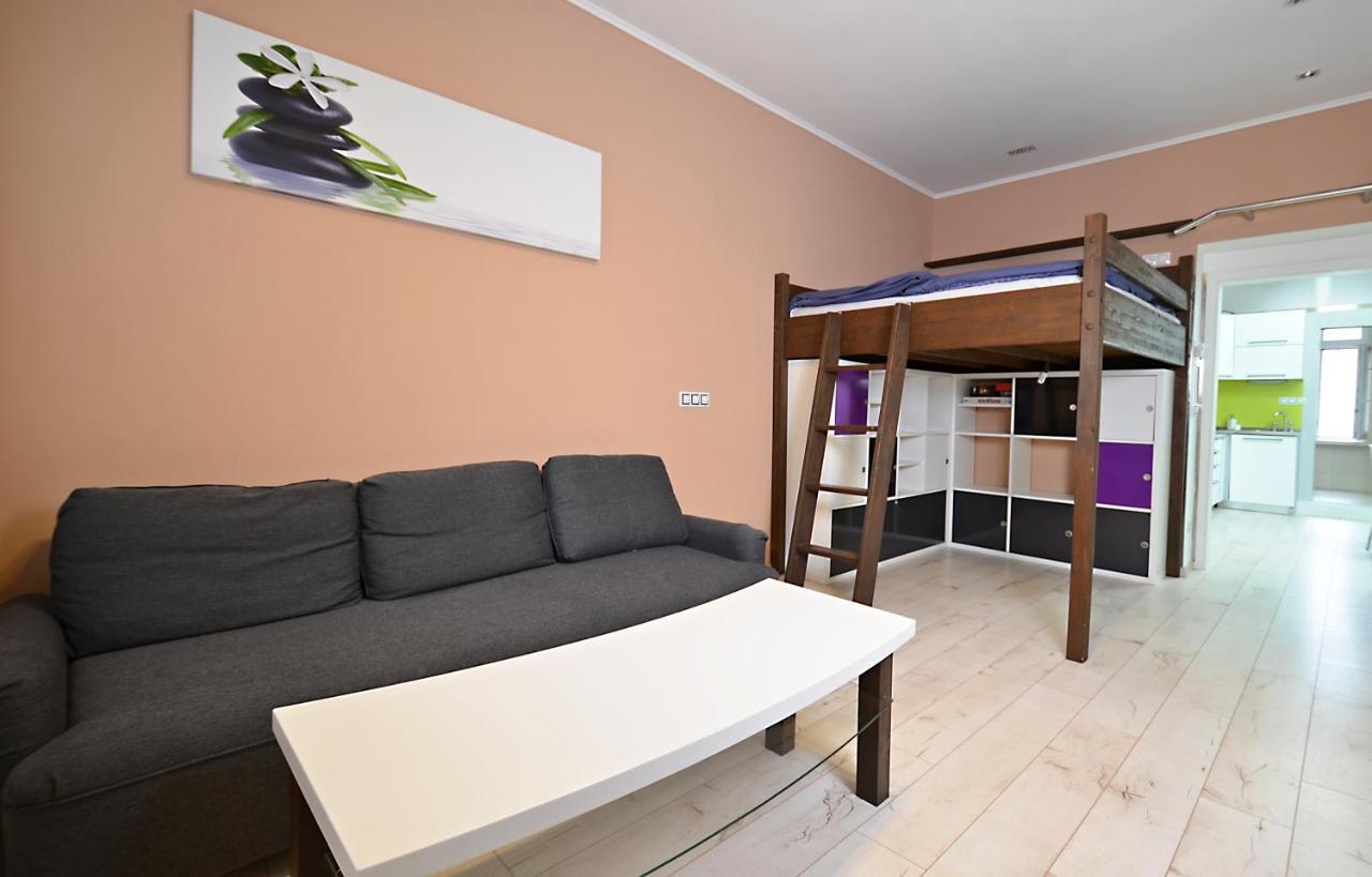 Apartmany Jizdarenska Karlovy Vary Exterior photo